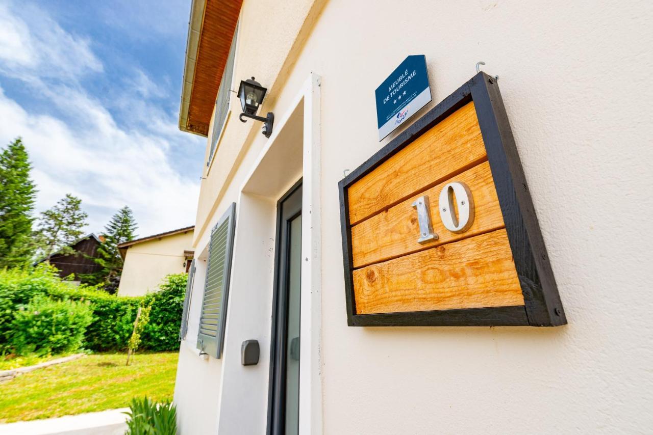 Au 10 Le Long Du Canal Fain-Les-Montbard Екстер'єр фото