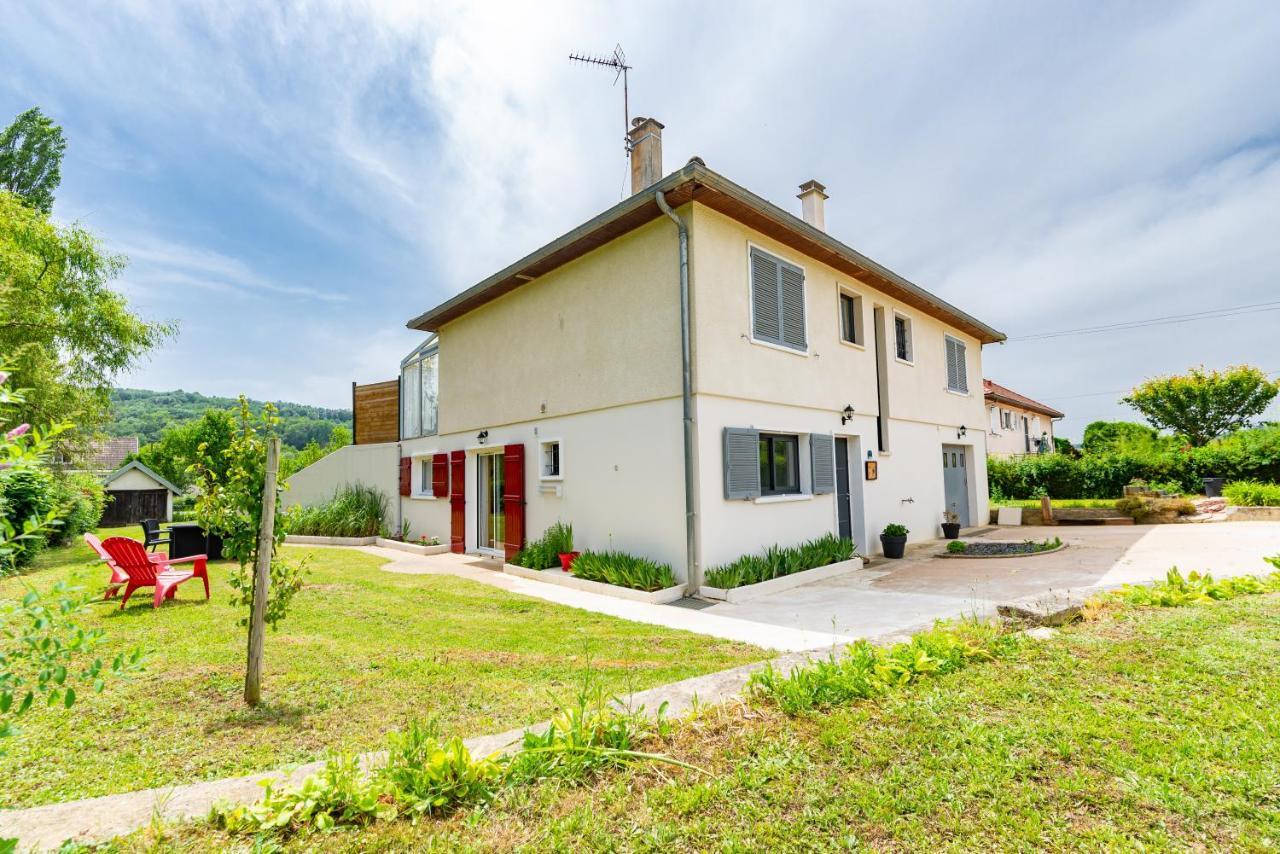 Au 10 Le Long Du Canal Fain-Les-Montbard Екстер'єр фото
