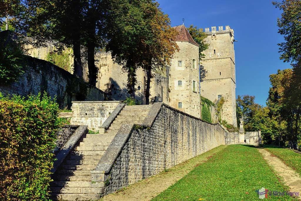 Au 10 Le Long Du Canal Fain-Les-Montbard Екстер'єр фото